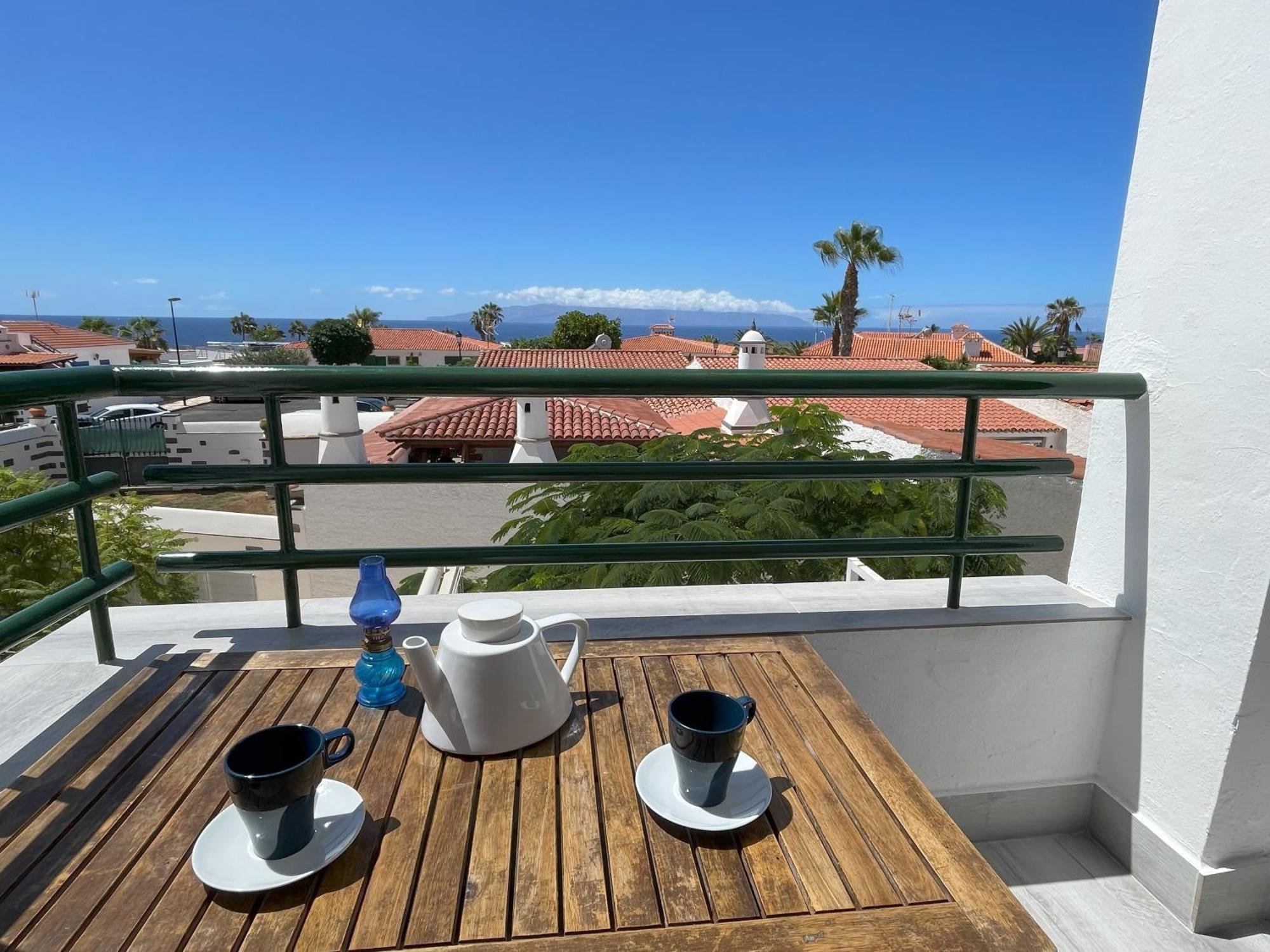 Newly Renovated Apartment With 2 Terrace, 2 Bedroom, 5Min Beach Пуерто-де-Сантьяго Екстер'єр фото